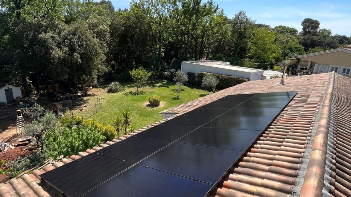 installateur de panneaux solaires AU CANNET DES MAURES